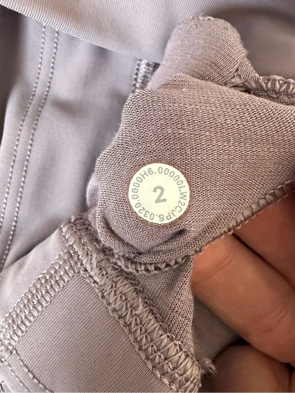 Lululemon Energy High-Neck Longline Tough Bra Light Purple EUC Women’s Size 2 - Picture 5 of 8